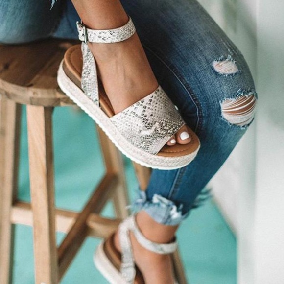 Soda Shoes - ‼️CLEARANCE‼️ Snakeskin Espadrille Sandals